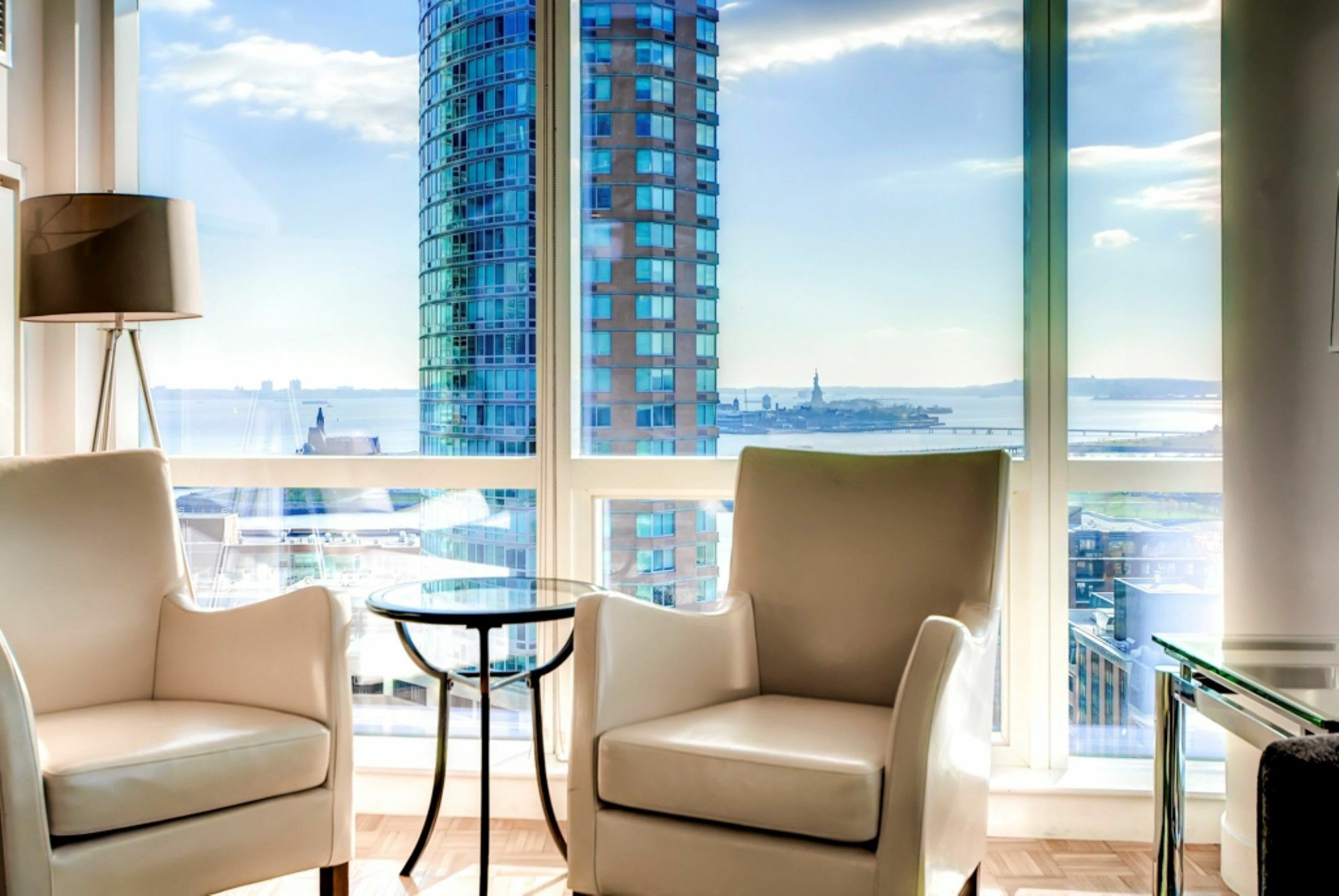 Global Luxury Suites At Greene Jersey City Buitenkant foto