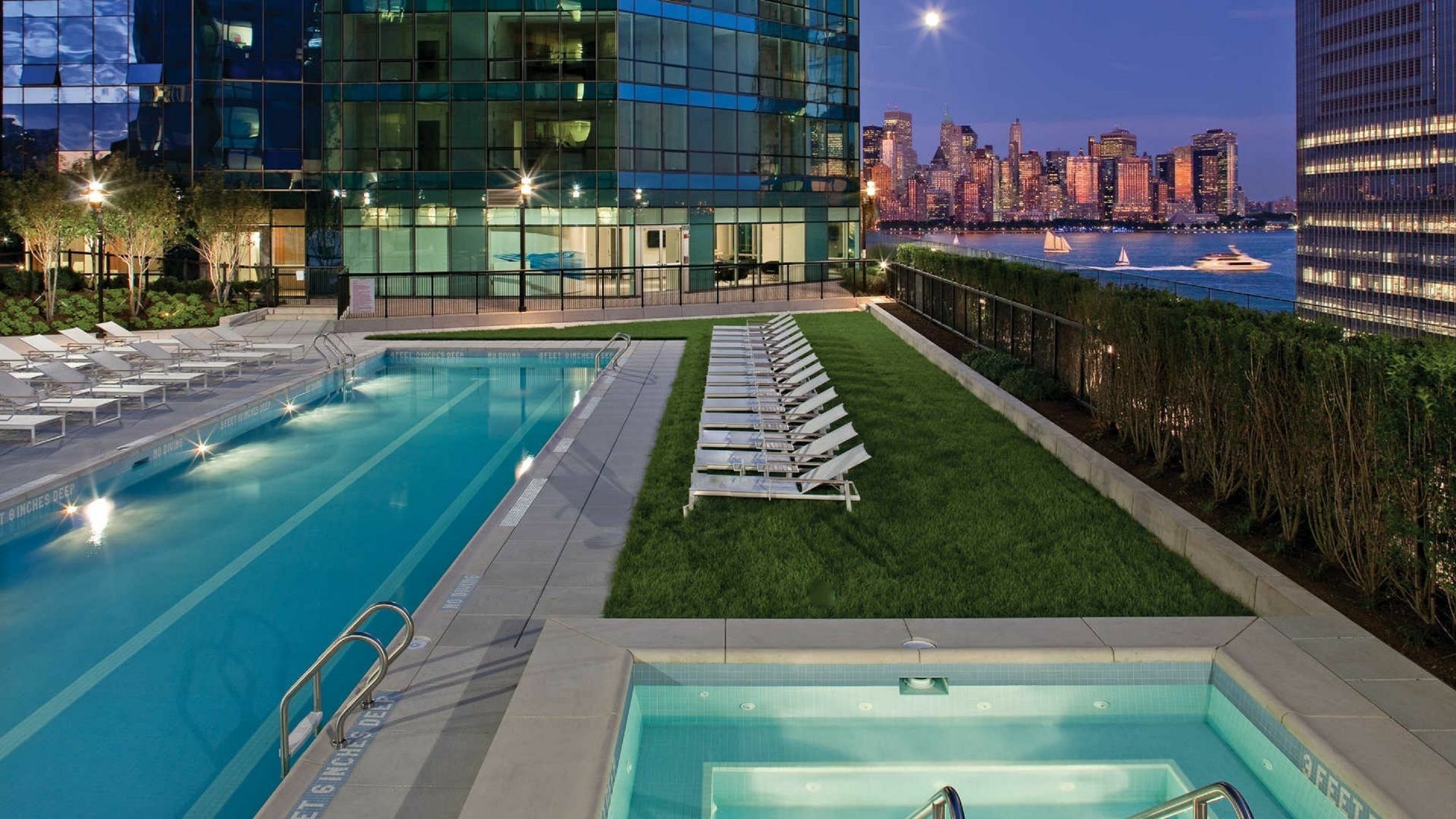 Global Luxury Suites At Greene Jersey City Buitenkant foto