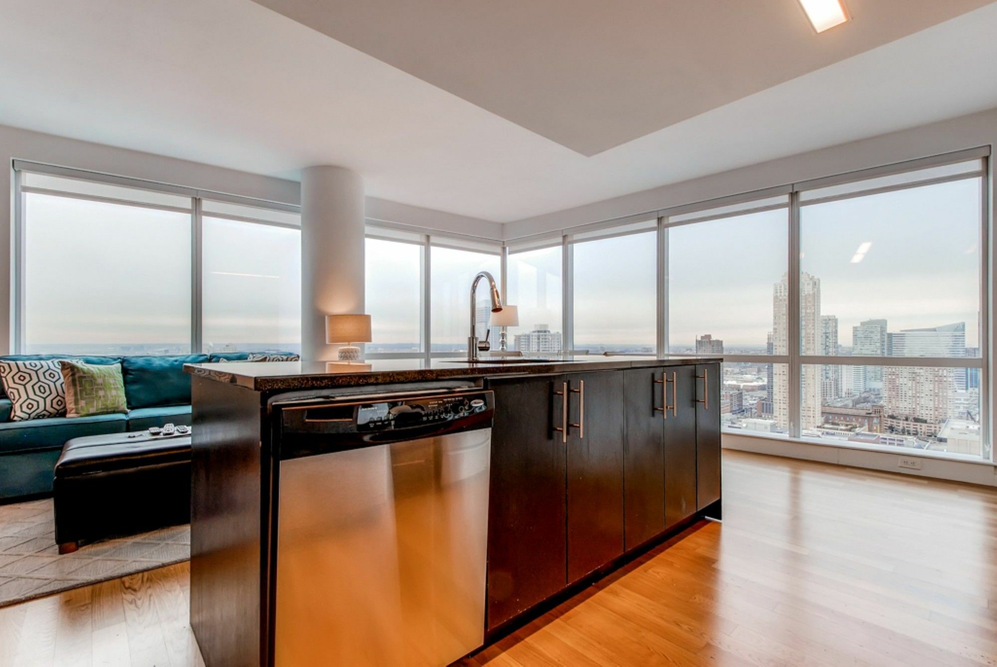 Global Luxury Suites At Greene Jersey City Buitenkant foto